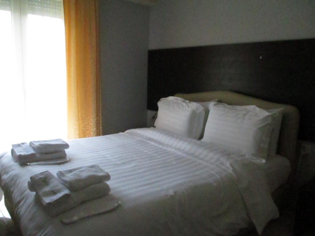 Kyknos De Luxe Suites & Rooms Kastoriá Rom bilde